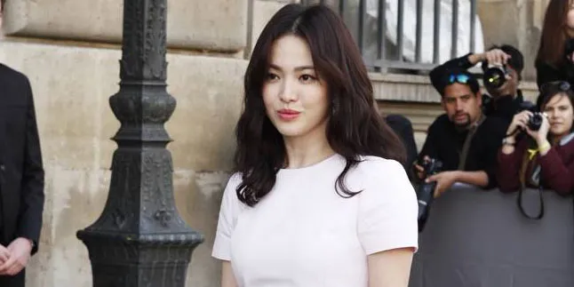 FOTO: Bangun Tidur, Song Hye Gyo Selfie Cantik Tanpa Make Up