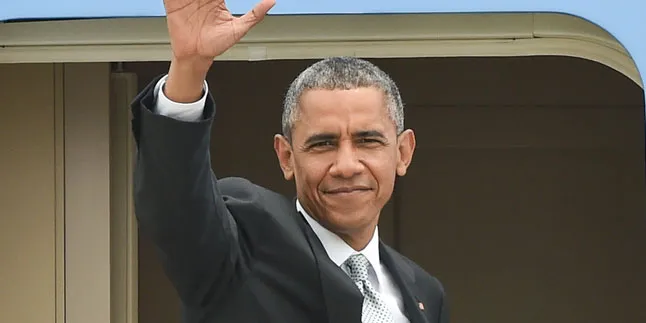 FOTO: Barack Obama Ternyata Pakai Tuxedo Yang Sama Selama 8 Tahun