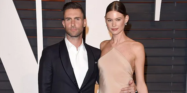 [FOTO] Baru Punya Bayi, Adam Levine & Behati Jual Rumah Mewahnya