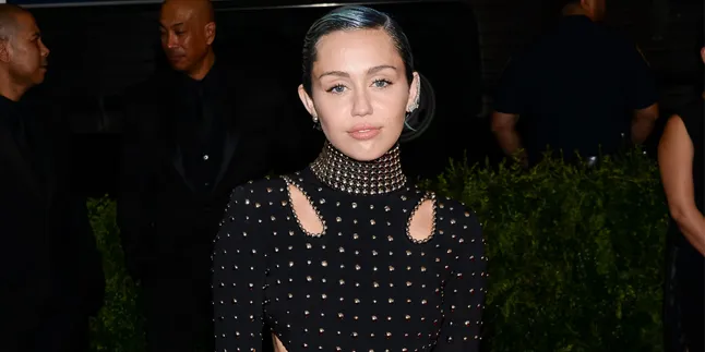 [FOTO] Beli Rumah Mewah, Miley Cyrus Habiskan Rp 52,5 Miliar