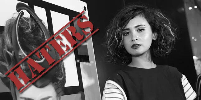 Foto Berbikini Dikritik Haters, Ini Reaksi Ayushita Foto Berbikini Dikritik Haters, Ini Reaksi Ayushita