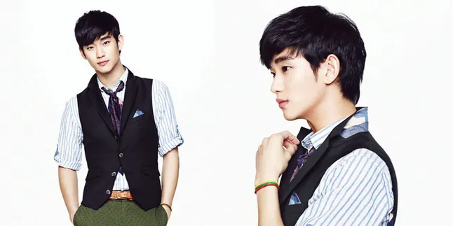 [FOTO] Beruntung, Fans Ini Foto Bareng Kim Soo Hyun di Fanmeet