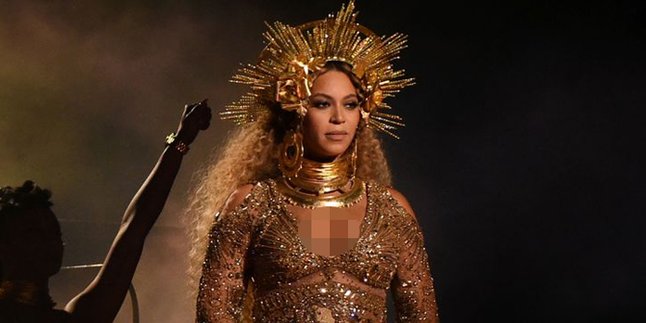 [FOTO] Beyonce Guncang Panggung Coachella & Beri Banyak Kejutan