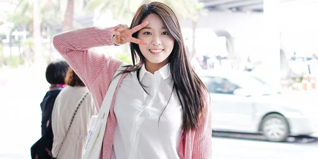 FOTO: Bikin Heboh Dunia Maya, Seolhyun AOA Ketahuan Merokok? FOTO: Bikin Heboh Dunia Maya, Seolhyun AOA Ketahuan Merokok?