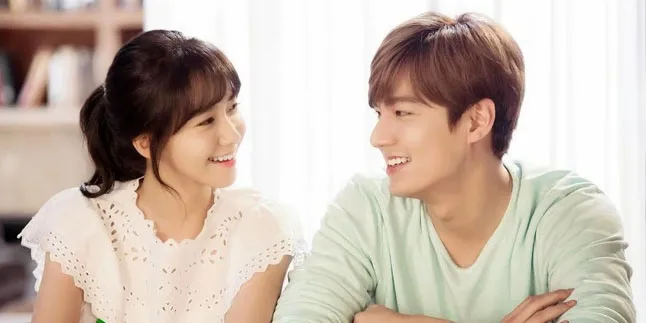 [FOTO] Bikir Iri Banget, Fans Bisa Manja-Manja ke Lee Min Ho