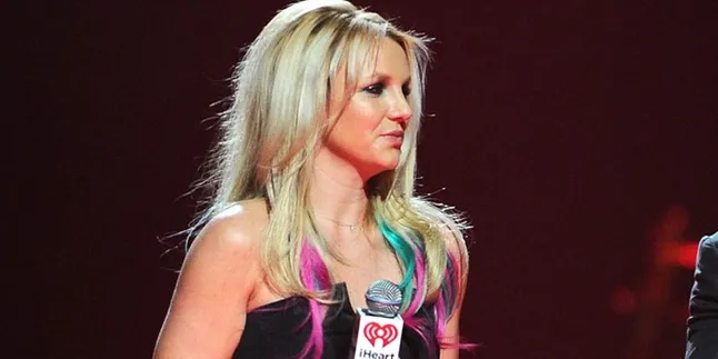 [Foto] Britney Spears Ajak Dua Anaknya Tampil di Video Klip Baru