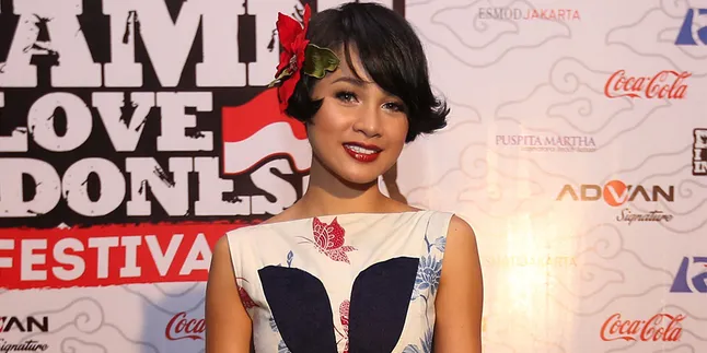 [Foto] Cantiknya Andien Jadi Pengiring Pengantin Intan Ayu