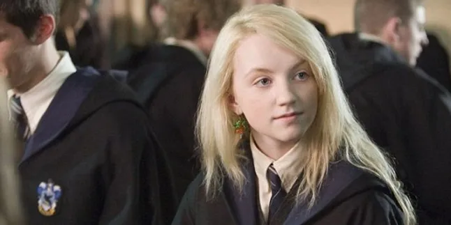 [Foto] Cantiknya Luna Lovegood 'HARRY POTTER' Kini, Anggun Jelita