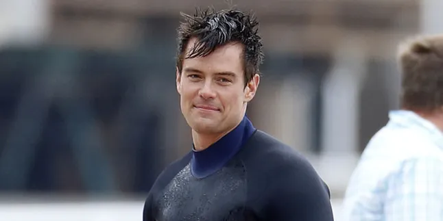 [FOTO] Cerai Dari Fergie, Josh Duhamel Beli Rumah Mewah Baru