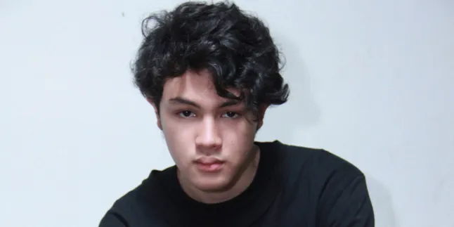 Foto: Congrats! Si Ganteng Shawn Adrian Akhirnya Lulus SMA