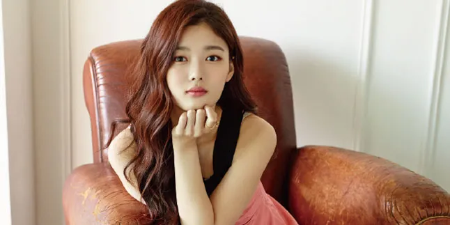 FOTO: Dandan Dengan Style Klasik, Kim Yoo Jung Semakin Dewasa FOTO: Dandan Dengan Style Klasik, Kim Yoo Jung Semakin Dewasa