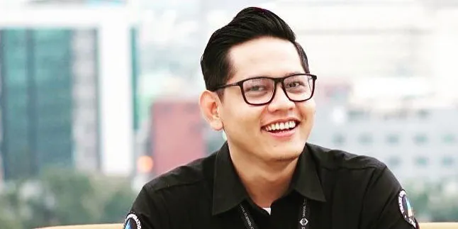 FOTO: Danies Charisma, Cogan Yang 'Mencuri Hati' Adik Pasha Ungu