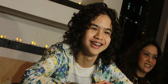 [FOTO] Dul Usil ke Cowok, Fans Cewek Jadi Cemburu