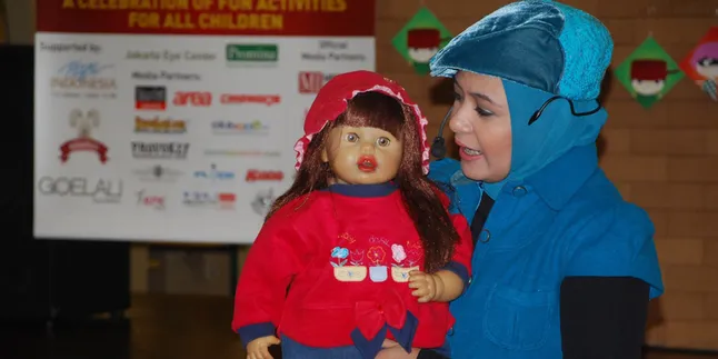 [Foto] Dulu Imut Menggemaskan, Boneka Susan Kini Jadi Binal