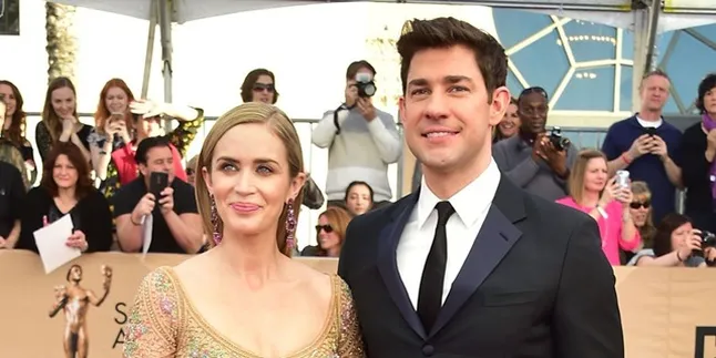 [FOTO] Emily Blunt & John Krasinski Jual Rumah Mewahnya Seharga 100 Miliar