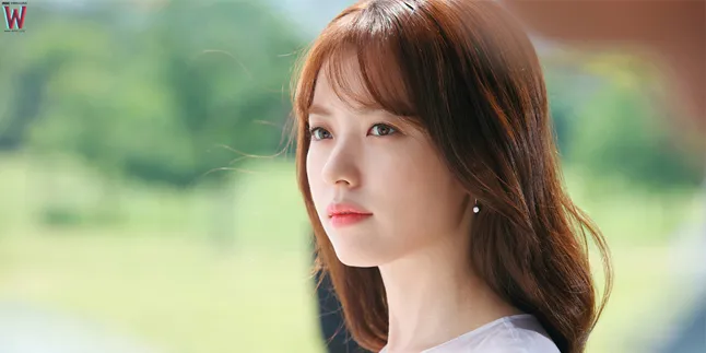 [FOTO] Flawless! Cantiknya Han Hyo Joo di Pemotretan Terbaru
