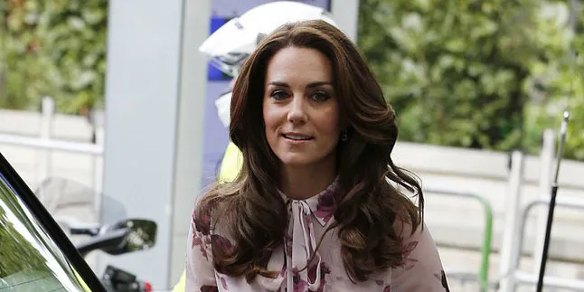 [FOTO] Hadiri BAFTA, Kate Middleton Tampil Anggun & Menawan