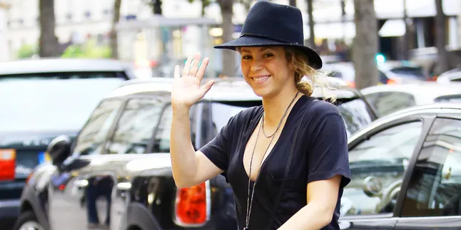 [Foto] Hamil Tua, Ini Penampakan Perut Besar Shakira