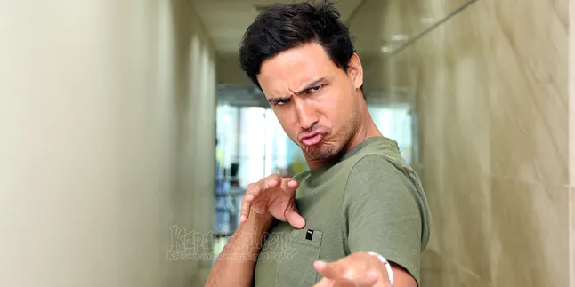 [FOTO] Hamish Daud dan Yayan Ruhian Gabung Jadi Gangster?