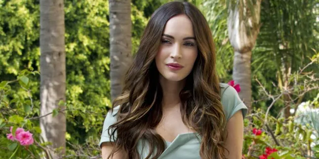 [FOTO] Hot Mama! Jadi Model Lingerie, Pesona Megan Fox Bikin Meleleh