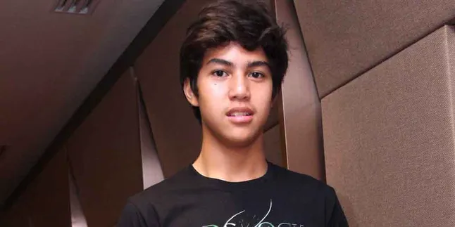 [Foto] Ini Bukti El 'Kembar' Dengan Maia Estianty