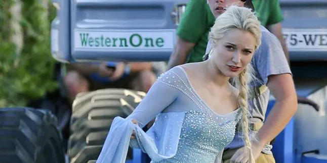 [Foto] Ini Dia! Elsa 'FROZEN' di Dunia Nyata
