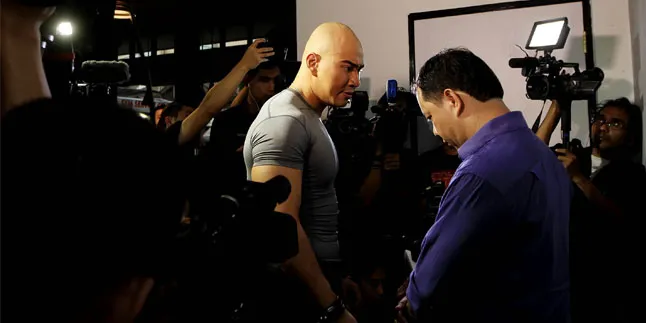 [FOTO] Ini Dia Komen Haters Yang Bikin Deddy Corbuzier Berang!