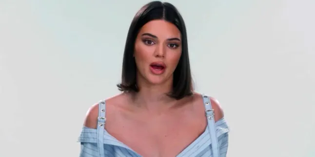 [FOTO] Inikah Bukti Kendall Jenner Sudah Lakukan Lip Injection?