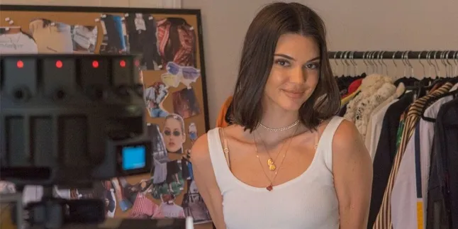 [FOTO] Isi Closet Mewah Kendall Jenner, Penuh Barang Branded!