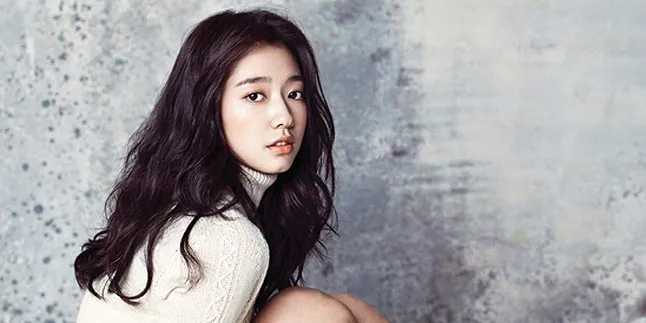 Foto Jadul Park Shin Hye Pukau Netizens!