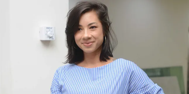 [FOTO] Jennifer Bachdim Pamer Kaki Jenjang, Netizen Pada Baper