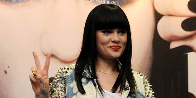 [FOTO] Jika Jessie J Jadi Vampir Penghisap Darah