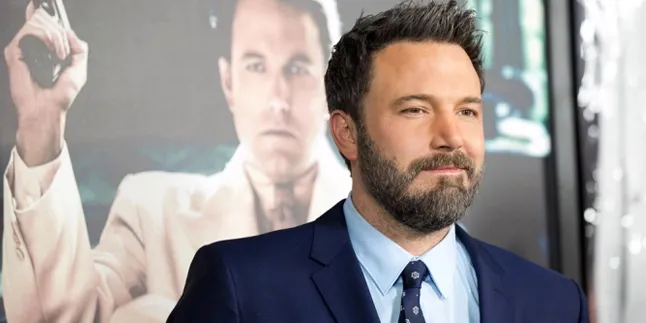 [FOTO] Kencan Lagi, Ben Affleck & Pacar Barunya Kembaran Baju