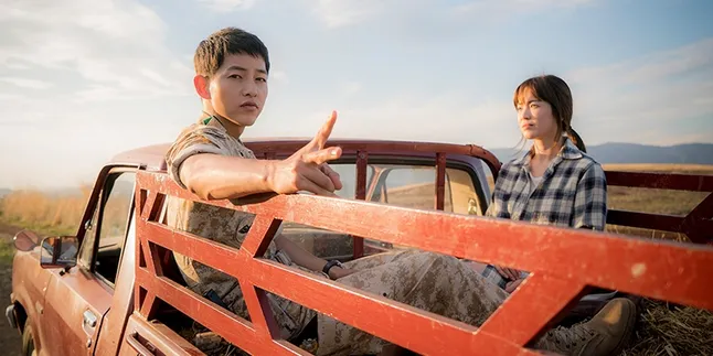 FOTO: Kencan Panas Song Joong Ki & Song Hye Gyo di Pantai Eropa