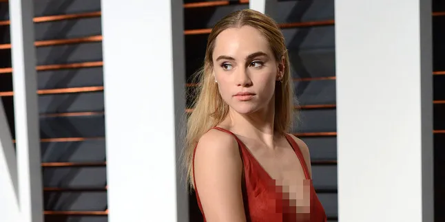 [FOTO] Ketahuan Kecup Mesra, Inikah Pacar Baru Suki Waterhouse?