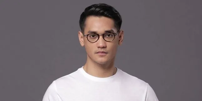 FOTO Liburan di Turki, Afgan Nikmati Pemandangan Dari Balon Udara FOTO Liburan di Turki, Afgan Nikmati Pemandangan Dari Balon Udara