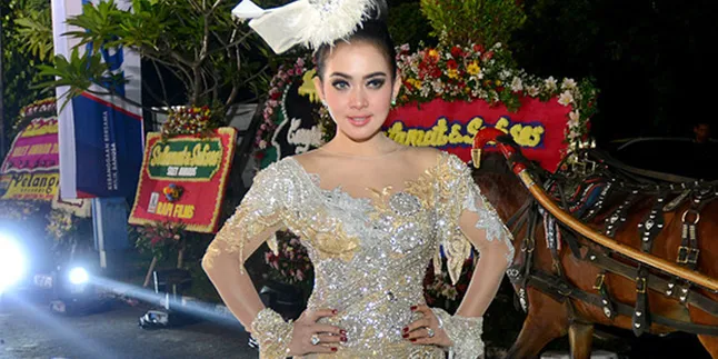 [FOTO] Liburan ke Las Vegas, Syahrini Kencani Pangeran Tampan Ini