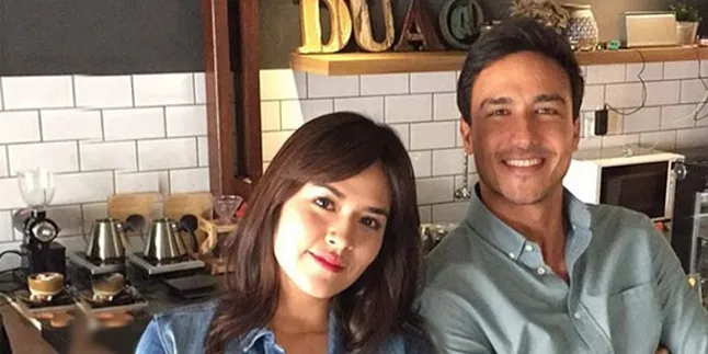 FOTO: Makin Lengket, Raisa & Hamish Daud Liburan Bareng ke Eropa? FOTO: Makin Lengket, Raisa & Hamish Daud Liburan Bareng ke Eropa?