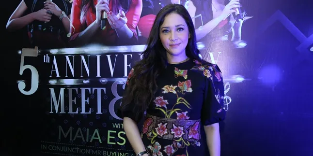 FOTO Mempesona! Pakai Baju Motif Leopard Maia Estianty Makin Kece