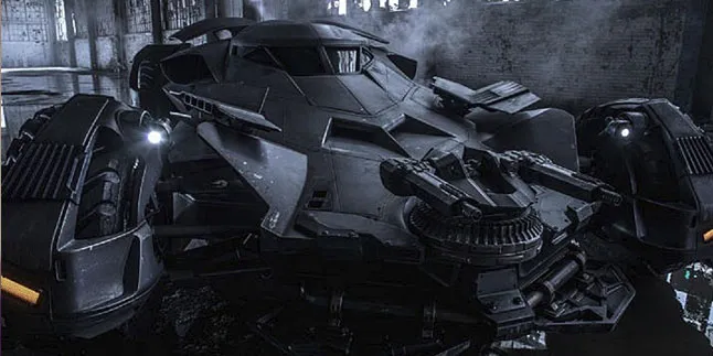 FOTO: Mengintip Lebih Dekat Mobil Tempur Batman Terbaru FOTO: Mengintip Lebih Dekat Mobil Tempur Batman Terbaru