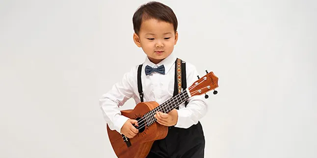 [FOTO] 'Menikah' Dengan Teman TK, Song Minguk Bikin Gemas Netizen