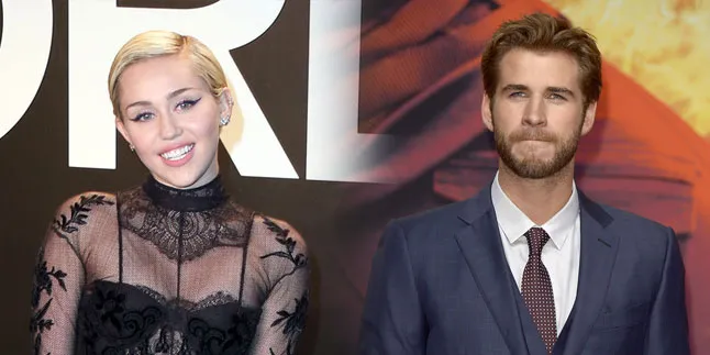 [FOTO] Miley Cyrus & Liam Hemsworth Happy Bareng Pasien RS Anak