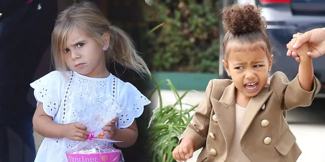 [FOTO] Mirip Banget, Penelope Disick Pinjam Coat North West?
