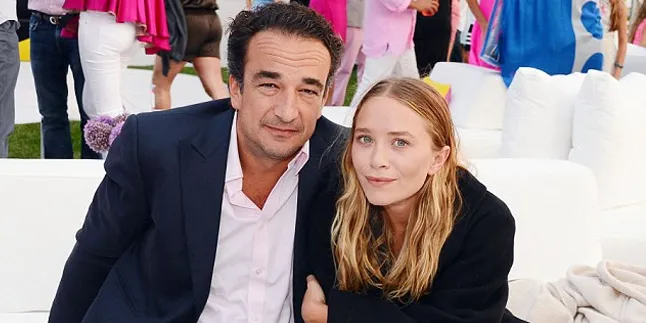 [FOTO] Nikahi Pria 17 Tahun Lebih Tua, Mary-Kate Olsen Buka Suara