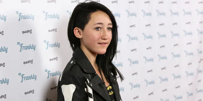 [FOTO] Noah, Adik Miley Cyrus Kini Makin Cantik & Dewasa