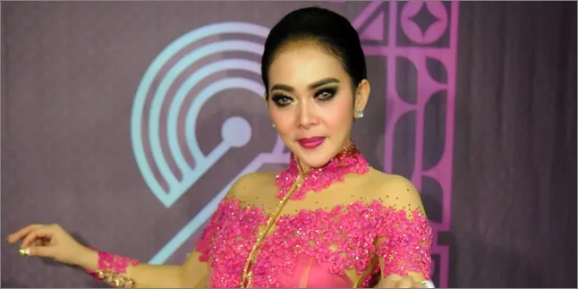 [Foto] Nongkrong Cantik Mewah Ala Keluarga Sosialita Syahirni