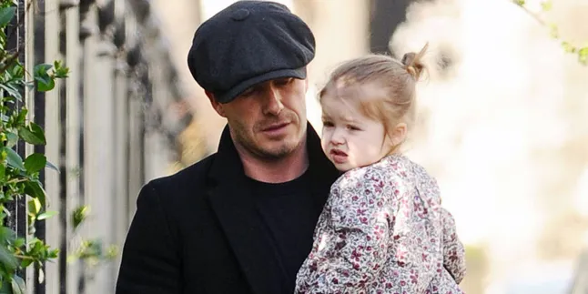 [FOTO] Outfit Ini Sukses Bikin Harper Beckham Makin Lucu & Cantik