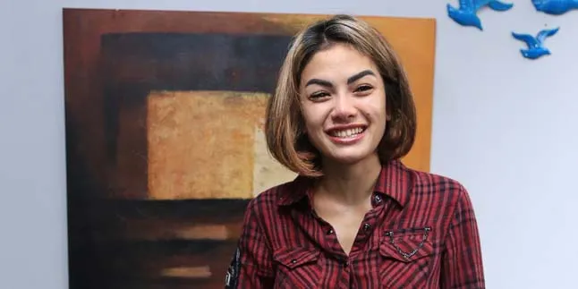 Foto Pacar Baru Nikita Mirzani, Pria Tampan Berwajah Timur Tengah Foto Pacar Baru Nikita Mirzani, Pria Tampan Berwajah Timur Tengah