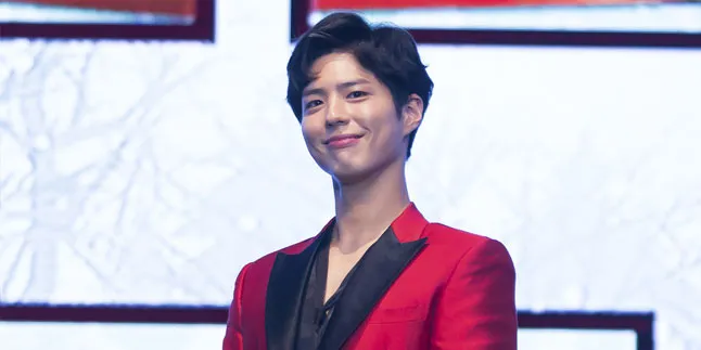 FOTO: Pakai Setelan Jas, Park Bo Gum Semakin Jadi Pacar Idaman FOTO: Pakai Setelan Jas, Park Bo Gum Semakin Jadi Pacar Idaman