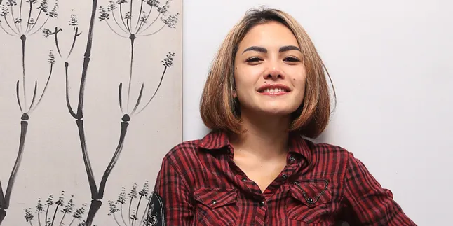 [FOTO] Pamer Kemesraan, Inikah Sosok Kekasih Baru Nikita Mirzani?